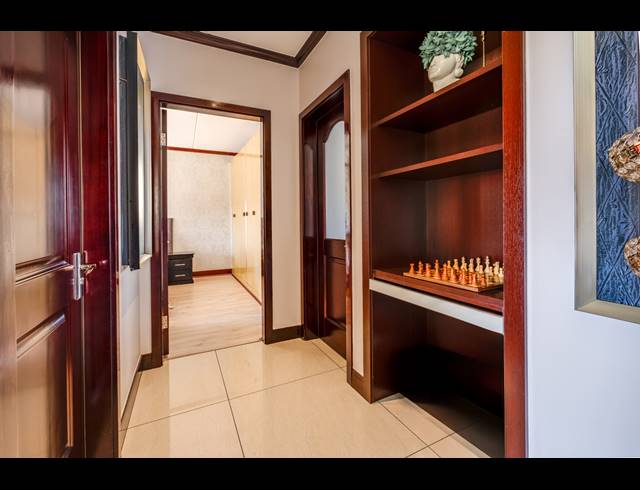2 BEDROOM APARTMENT FOR SALE IN MAROELADAL